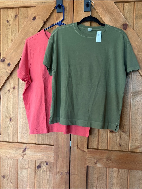 Old Navy Tops - Old Navy Navy Crop and regular length tshirts
